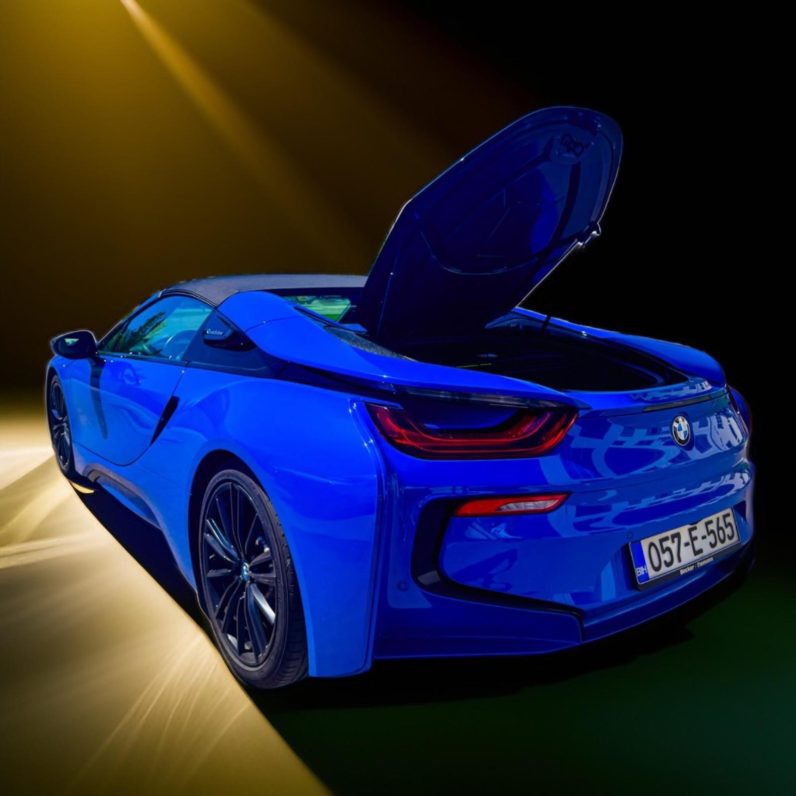 
								BMW i8 full									