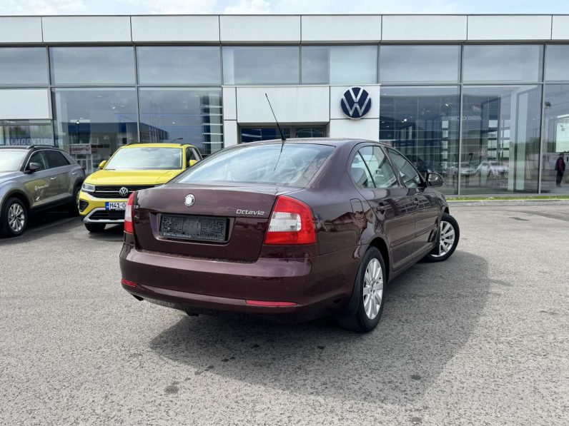 
								ŠKODA OCTAVIA full									