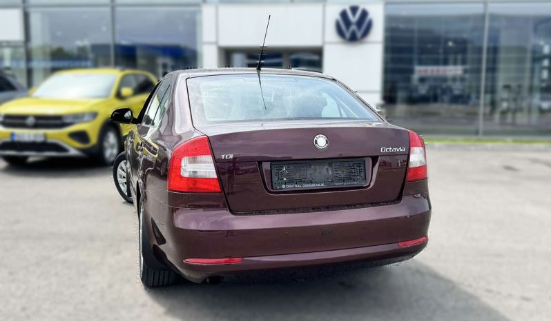 
								ŠKODA OCTAVIA full									