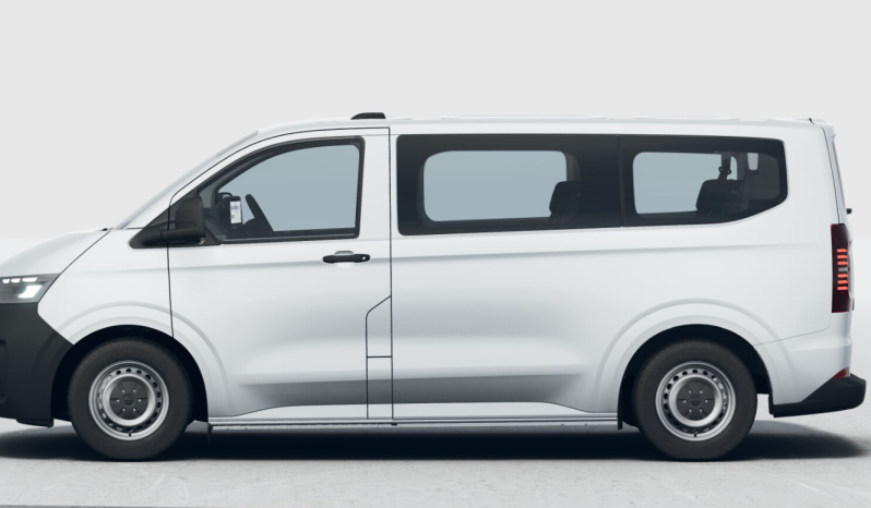 
								Volkswagen Transporter T7 Kombi full									